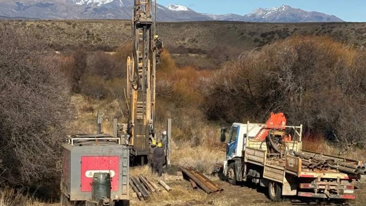 DINA HUAPI: NUEVAS PERFORACIONES MEJORARAN ABASTECIMIENTO DE AGUA POTABLE