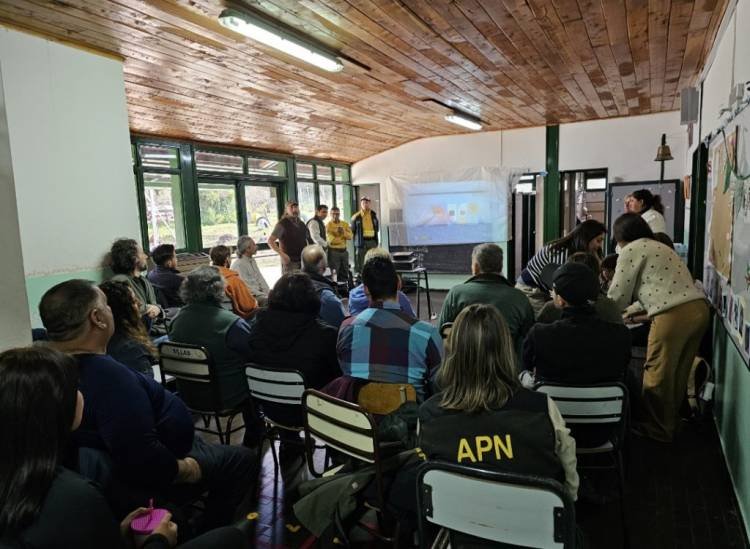 JORNADA DE PREVENCION DE INCENDIOS FORESTALES EN VILLA MASCARDI
